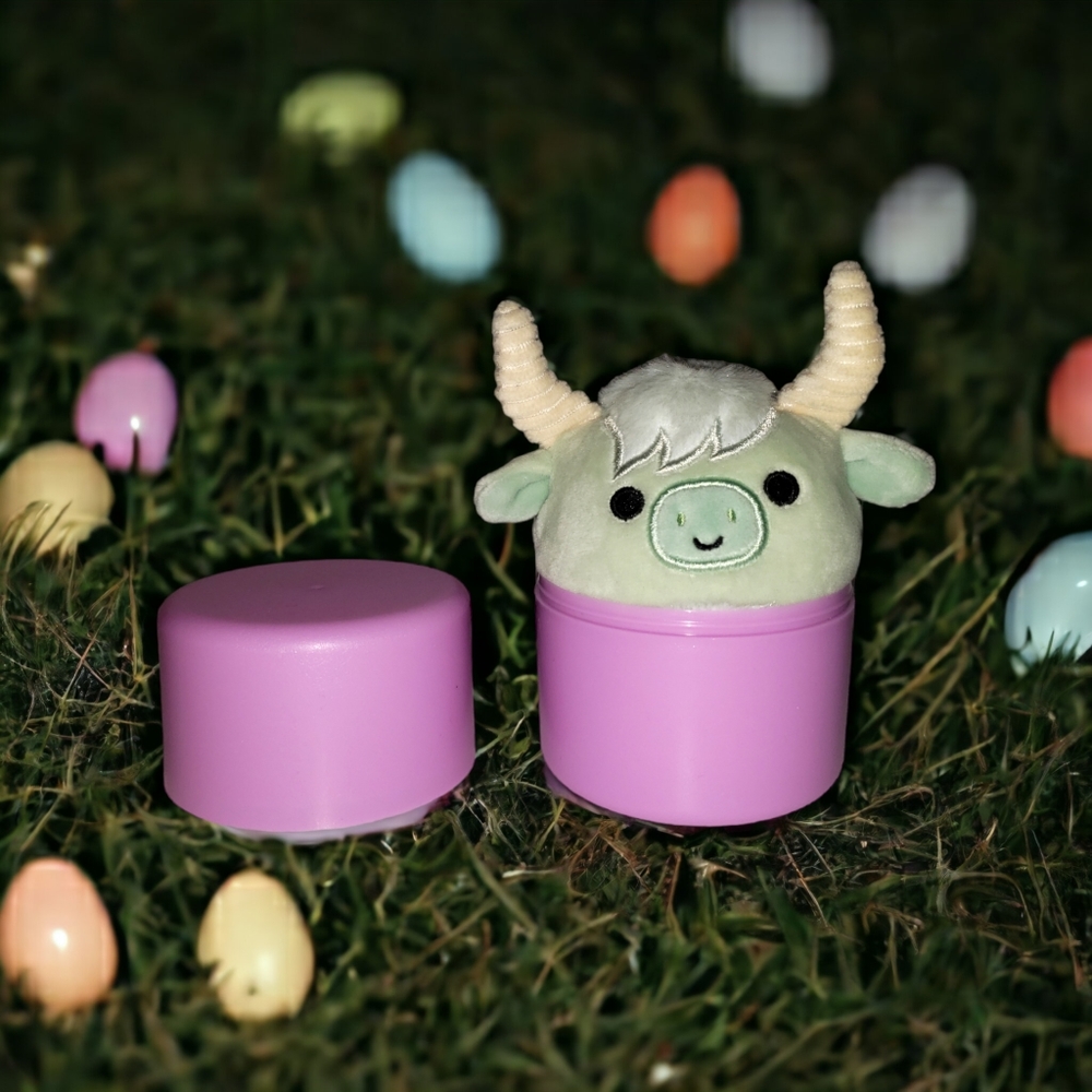 Squishmallows Mystery Squad 2023 Easter Plush Iver Mint Green Highland Cow